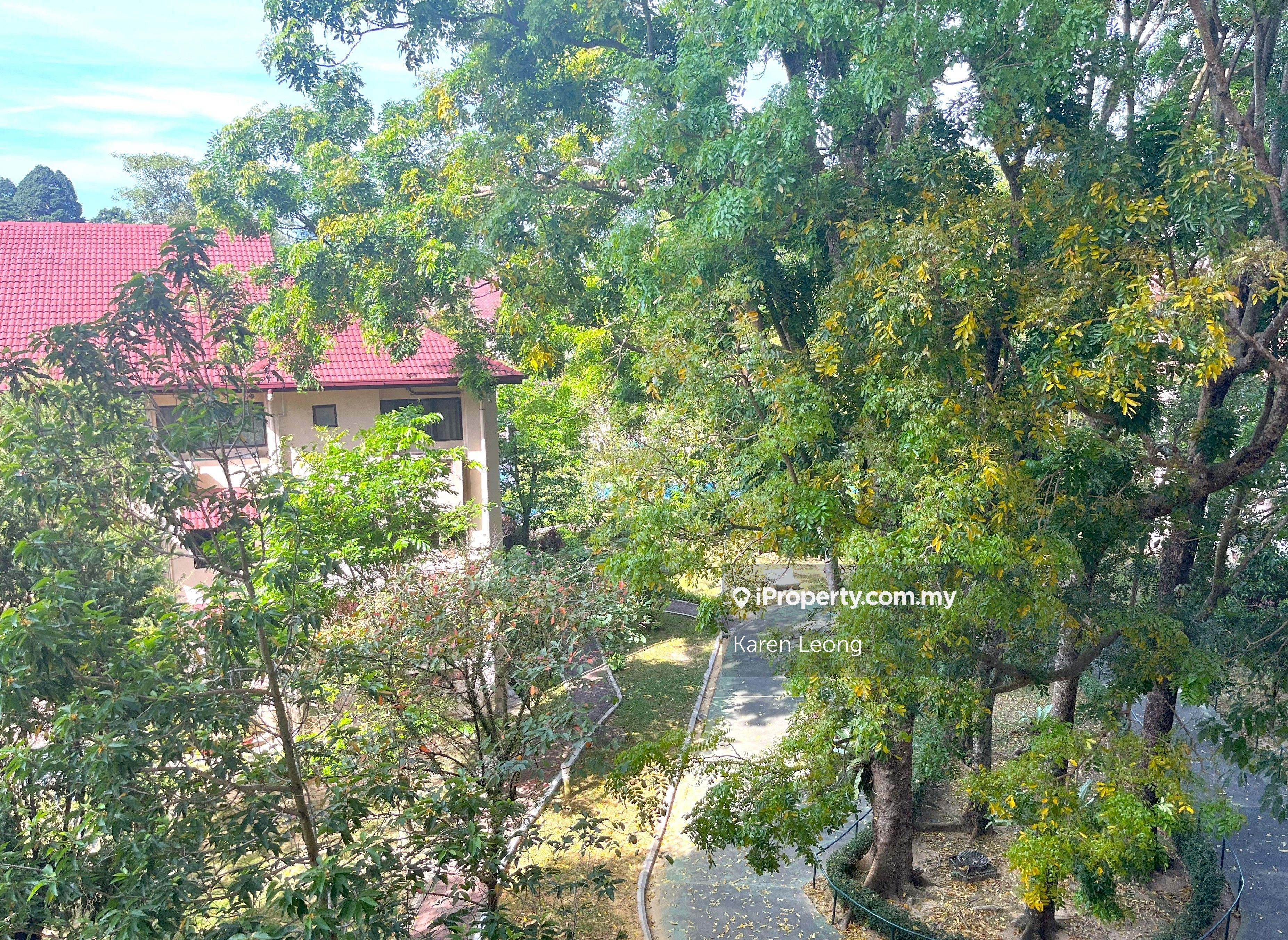 Resort-style facilities and living at a family friendly condominium