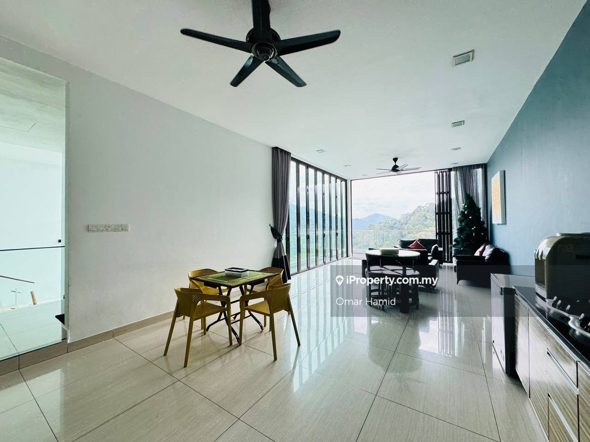 Luxurious 4 Storey Bungalow Villa Taman Puncak Rimba Bentong, Pahang