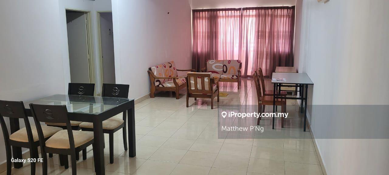 D'piazza Condominium - Fully Renovated - 1100' - 2 Car Parks