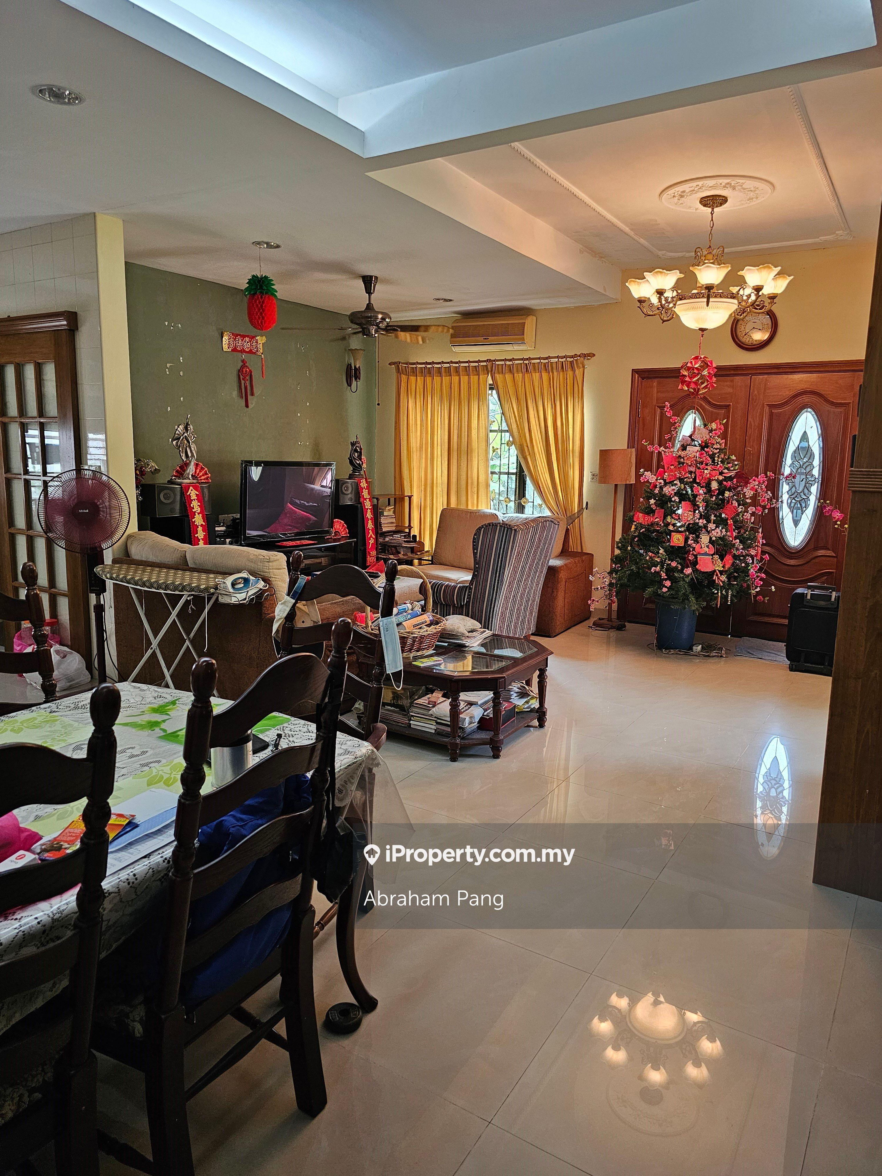 Kasawari Height Corner Big Land Gated Guared Bandar Puchong Jaya