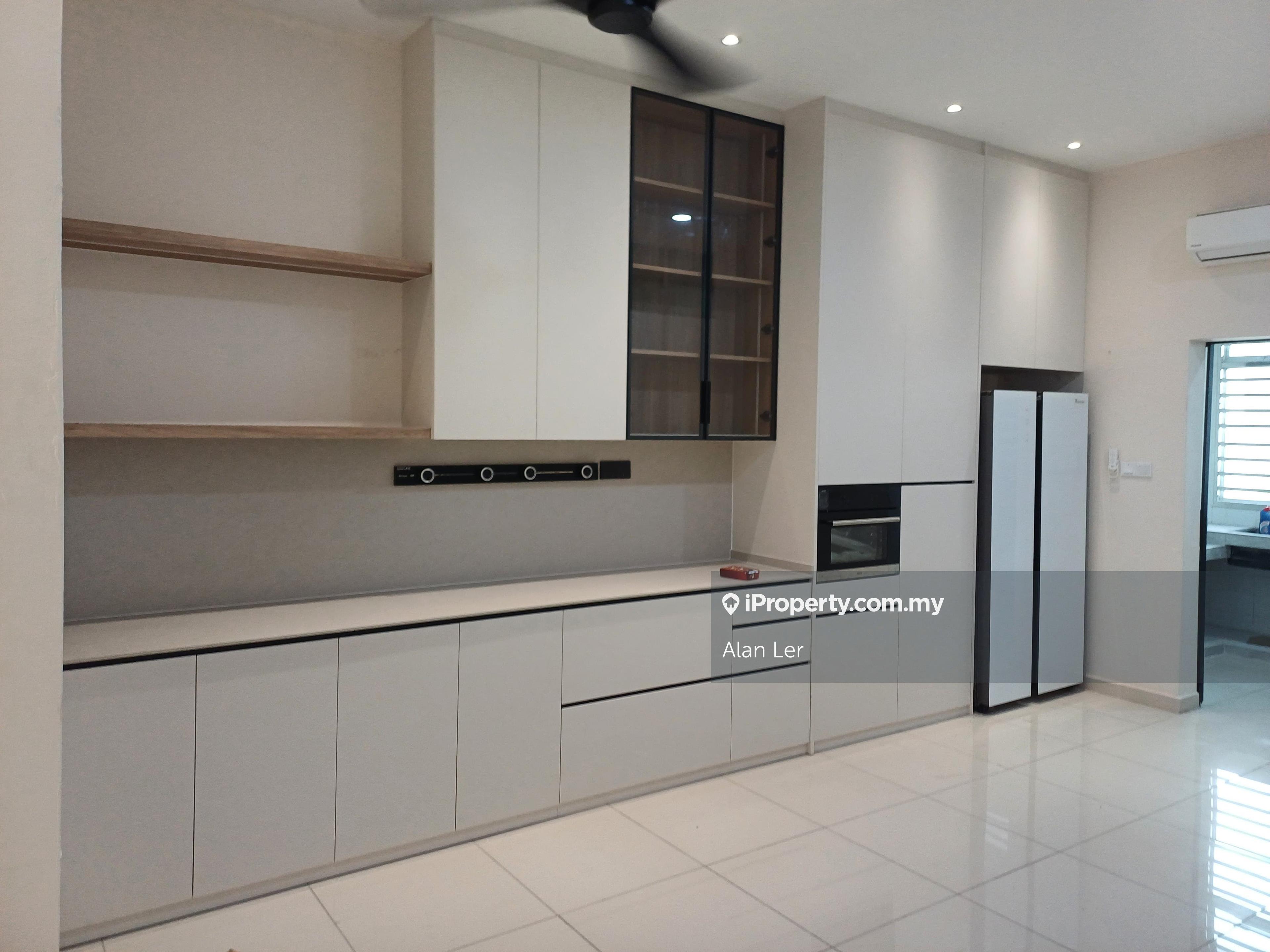 Pulai Jaya 2-Storey Terrace House For Sale