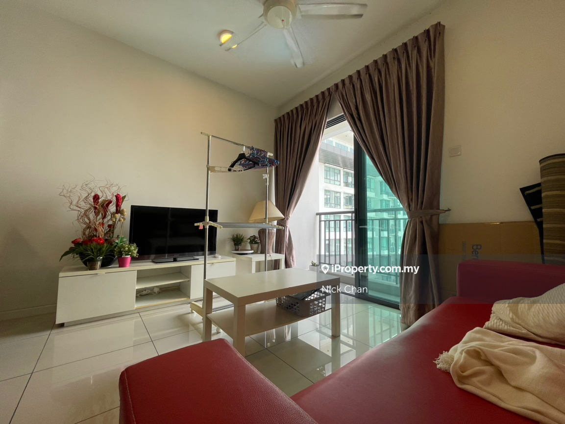 Mid Floor Unit Nice Swimming Pool View 