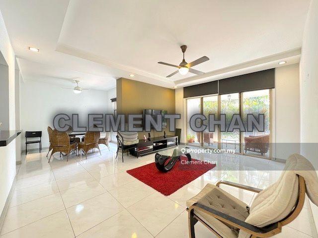 Spacious 4 Bedders Pool Frontage