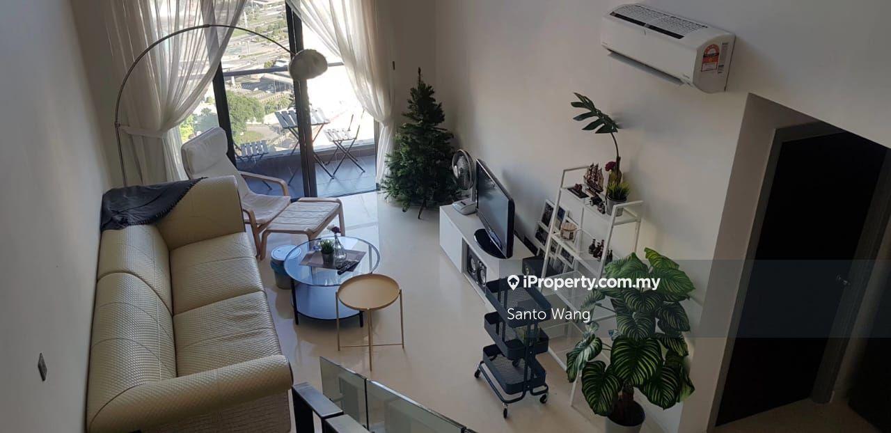 Walking distance to ciq strategic location and excellent accessibility