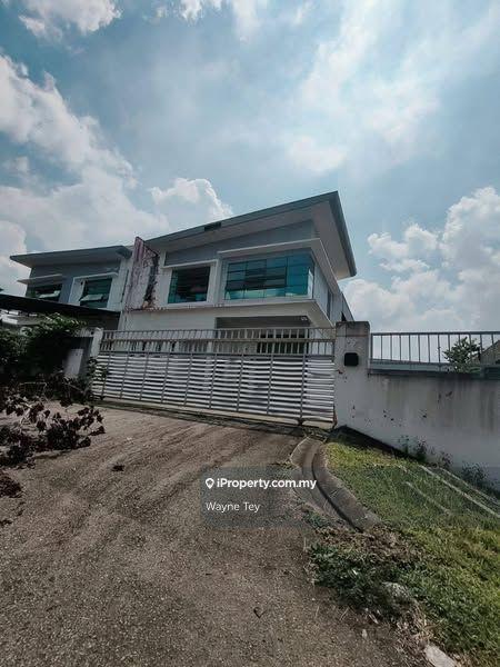 Kempas Utama 1.5 Storey Semi Detached Factory for sale Rm3mil