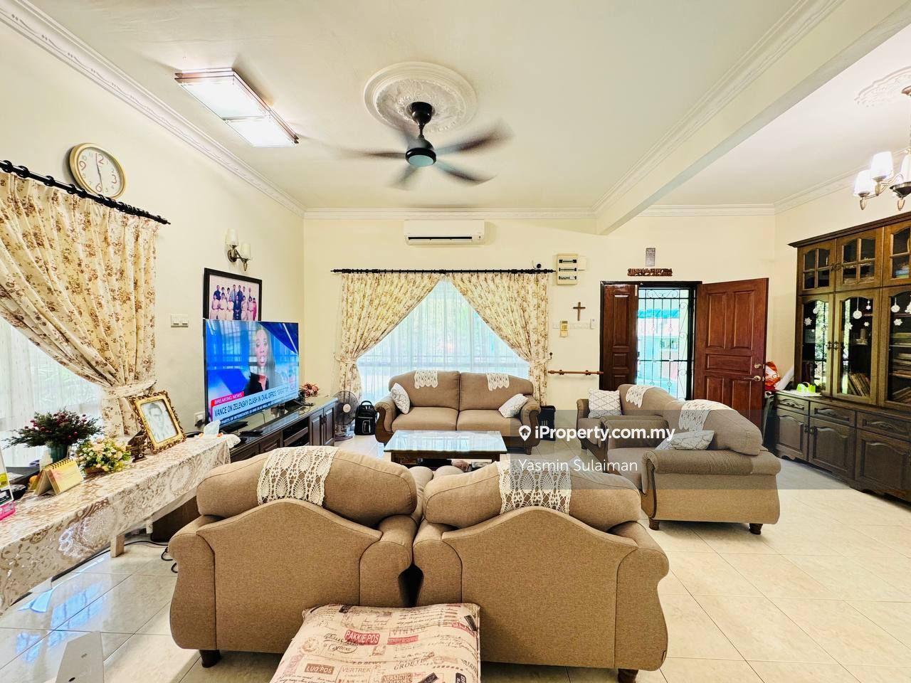 Facing Open Freehold Double Storey Semi D Taman Setia 2 Balakong