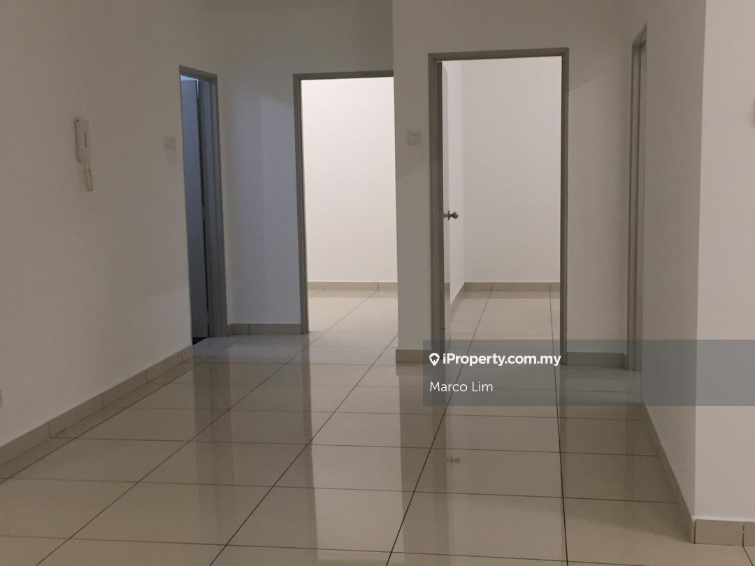 Sky vista condo
