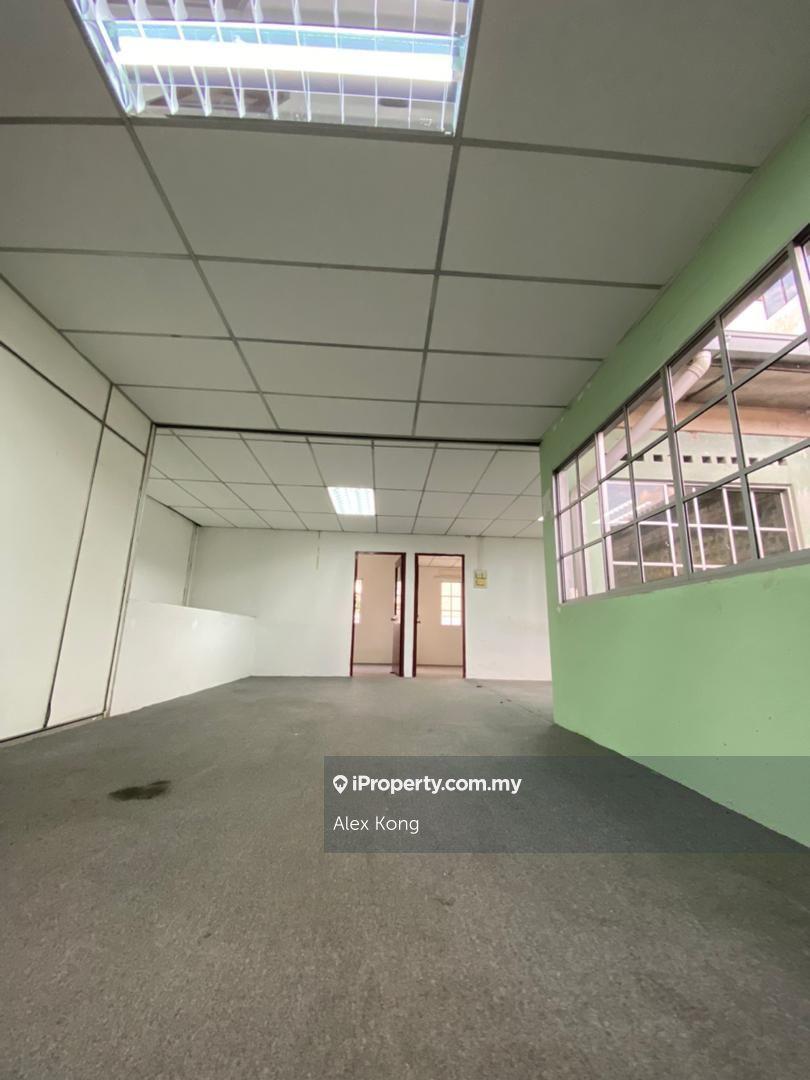 Shop lot for rent