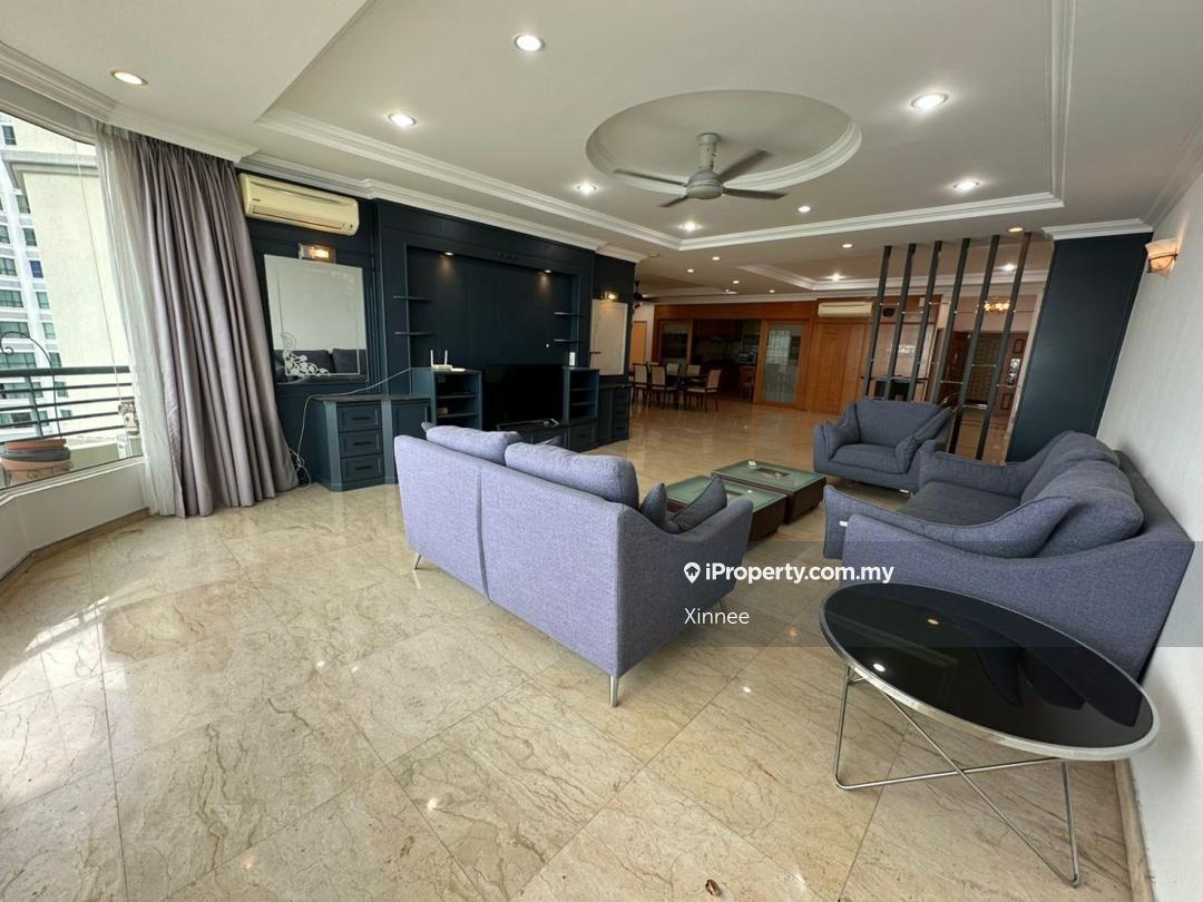 Gurney Beach Resort 2700sf Move In Condition 2 Car Park
