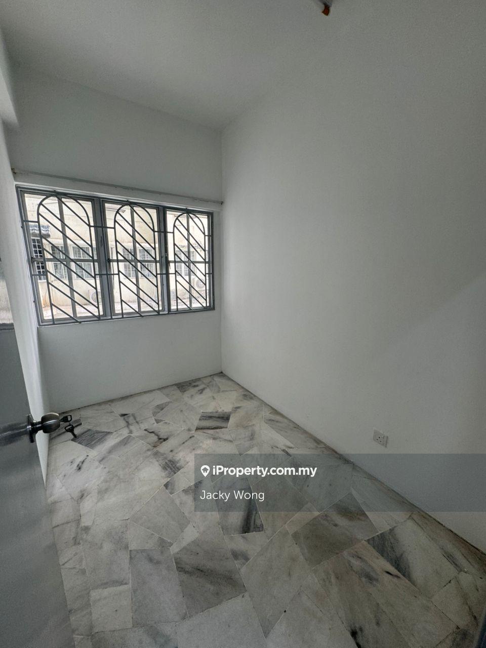 Meadow Park 3 Condo Kuchai Lama Old Klang Road High Floor