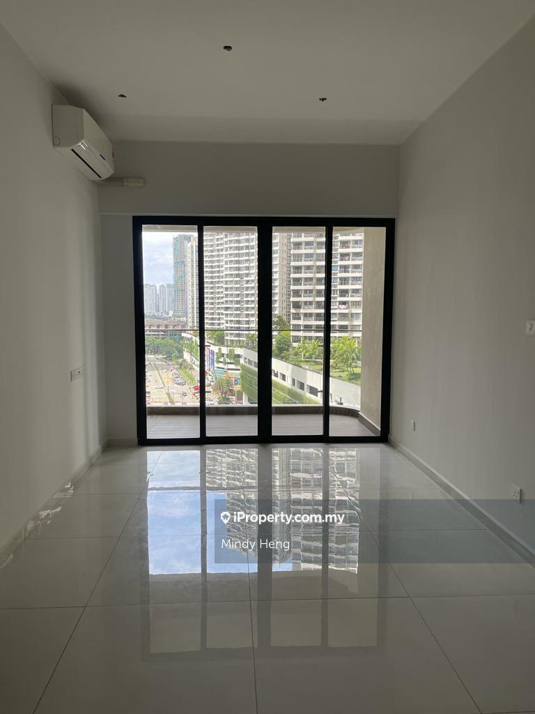 Bay laurel@danga bay 2bedrooms unit for sale