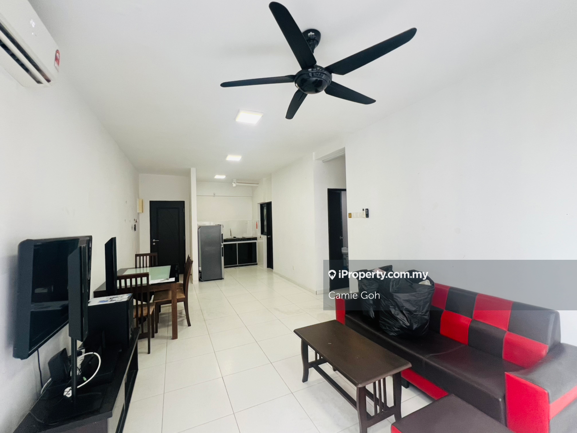 The heights residence condo ayer keroh ( two bedrooms with furnished )