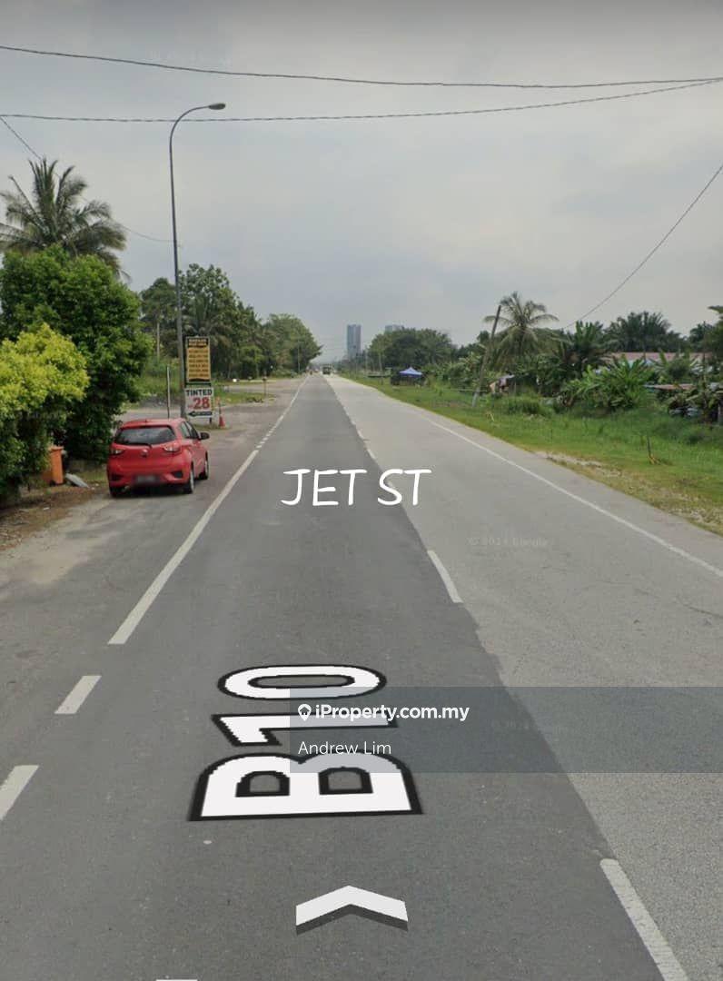 Empty Land Johan Setia Main Road Side