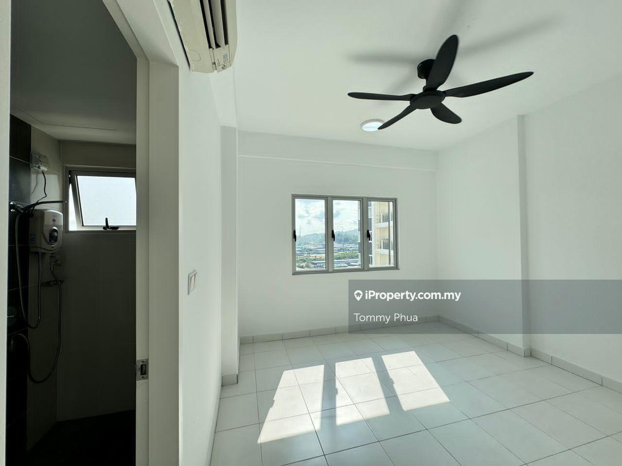 Permas Ville 3 bedroom & 2 bathroom Intermediate lot for rent 1600