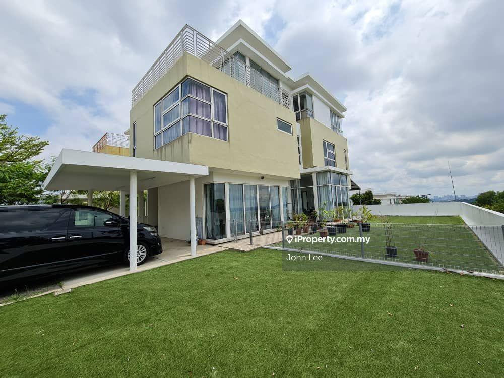 Nice City View 47x85 Bungalow Corner Laman Granview Saujana Puchong