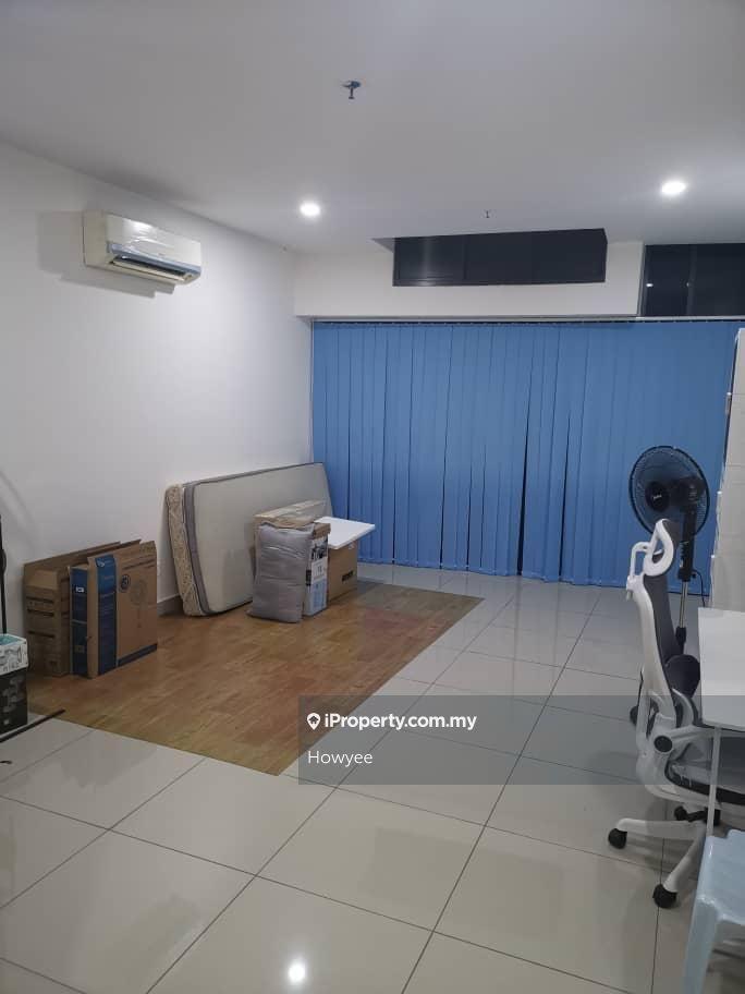 Partial furnished unit for rent at pacific star