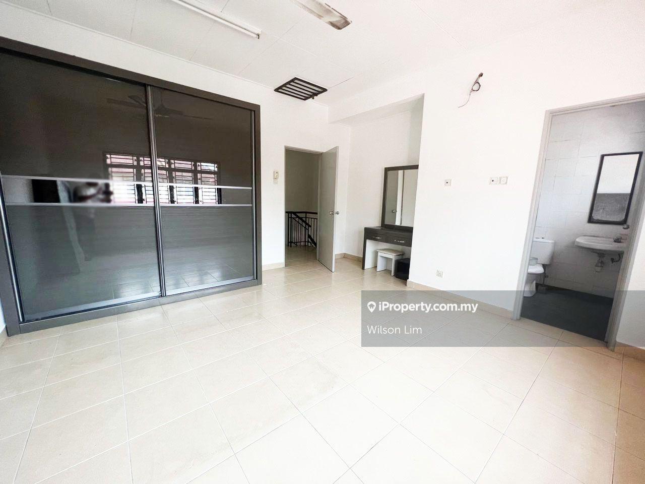 Very close to Kesas and affordable 2 story house at Klang