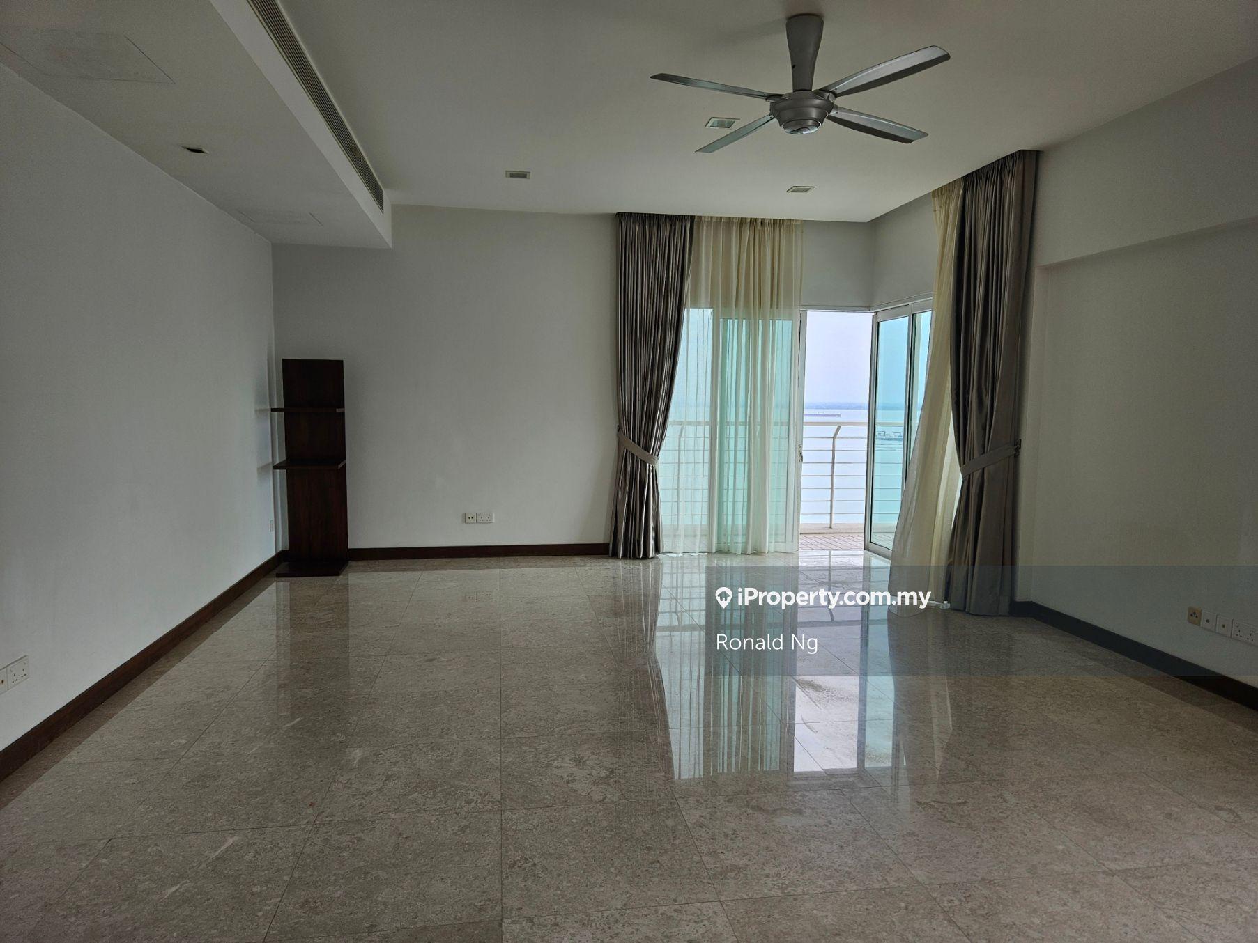 High Floor Sea View Town View 