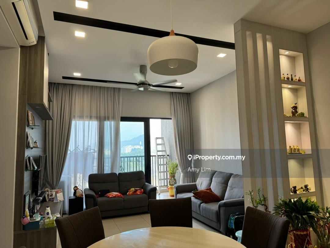 Le Pavillion Luxury F/F Renovated 3 Parking v Balcony Puteri Puchong