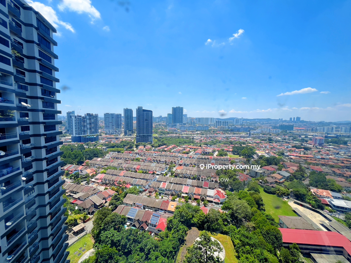 For Sale : Freehold. Fraser tower. Gasing Heights. Petaling Jaya