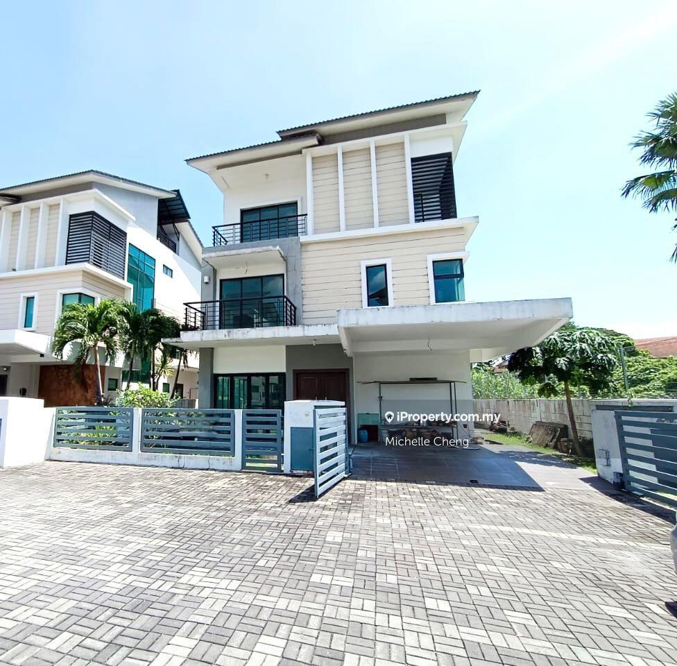 3 Storey Bungalow Enclave Residence,Tiger Lane,Ipoh For Sale