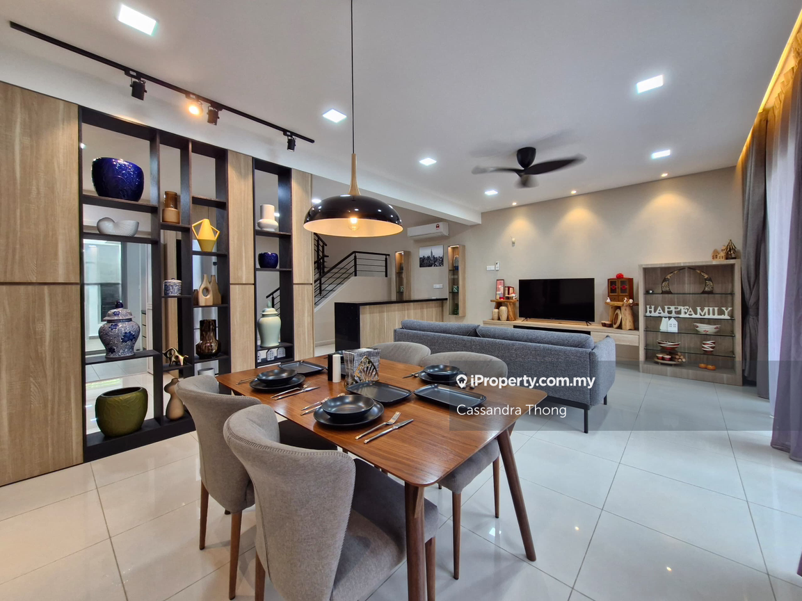 Nicely renovated 2 storey