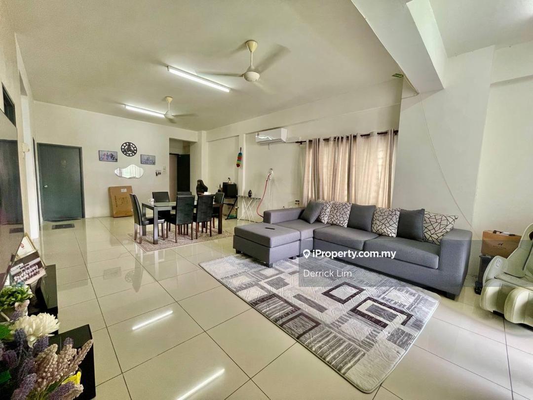 Fully Furnished Well Maintained Mahkota Garden/ Call Derrick Now