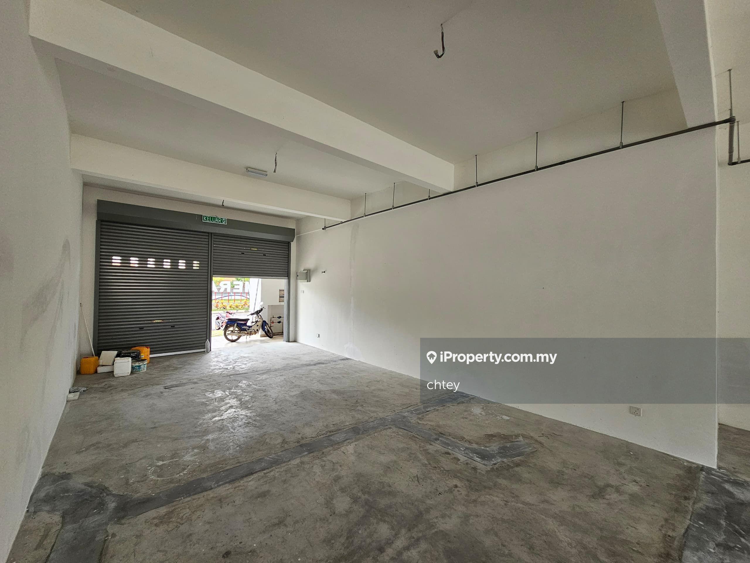 Meranti Avenue Ground Floor shop at Pulau meranti puchong