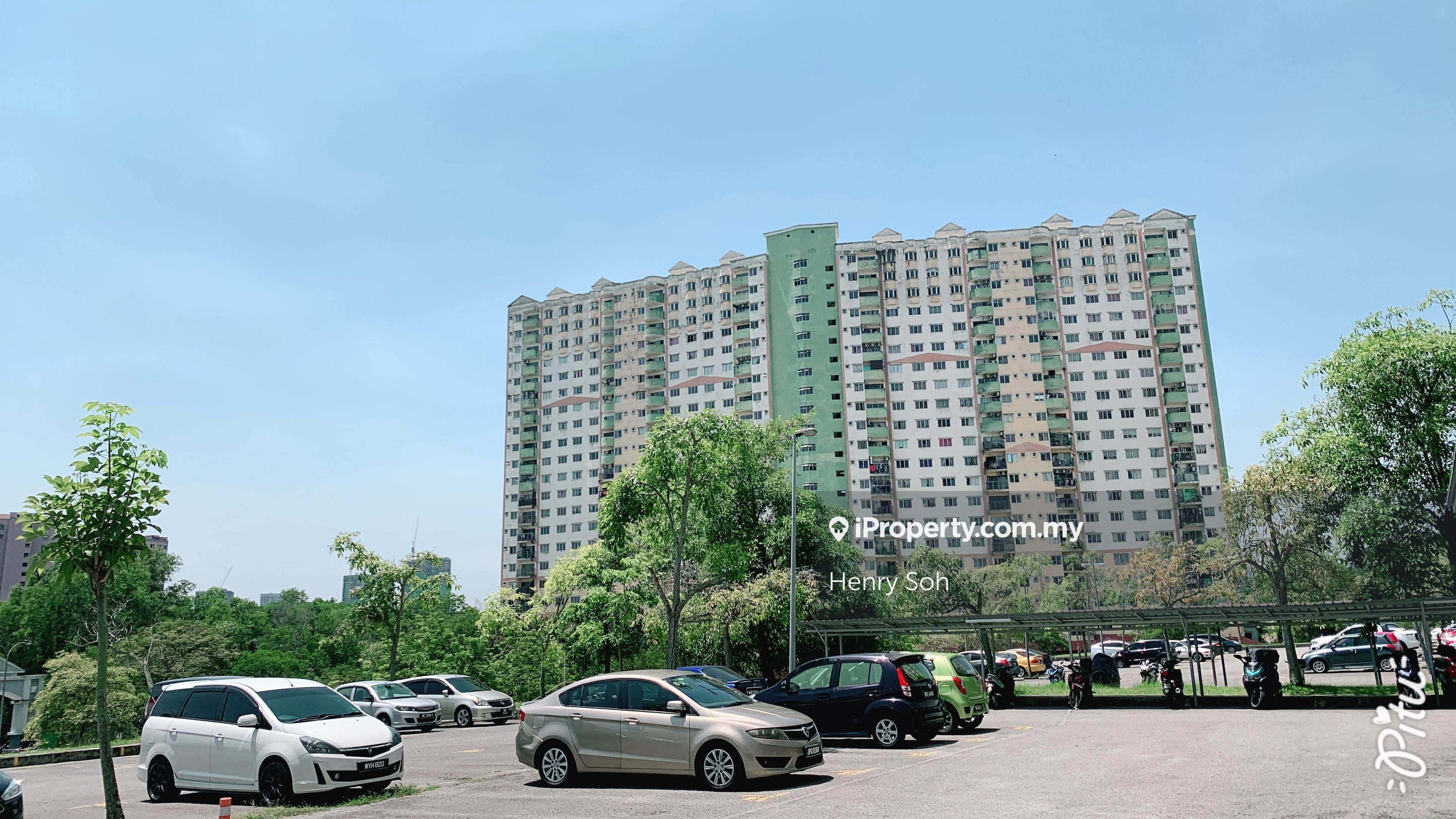 5 Rooms, 3 Baths & Balcony