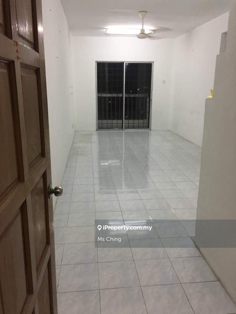 Selangor - Laksamana Puri Apartment - Batu Caved