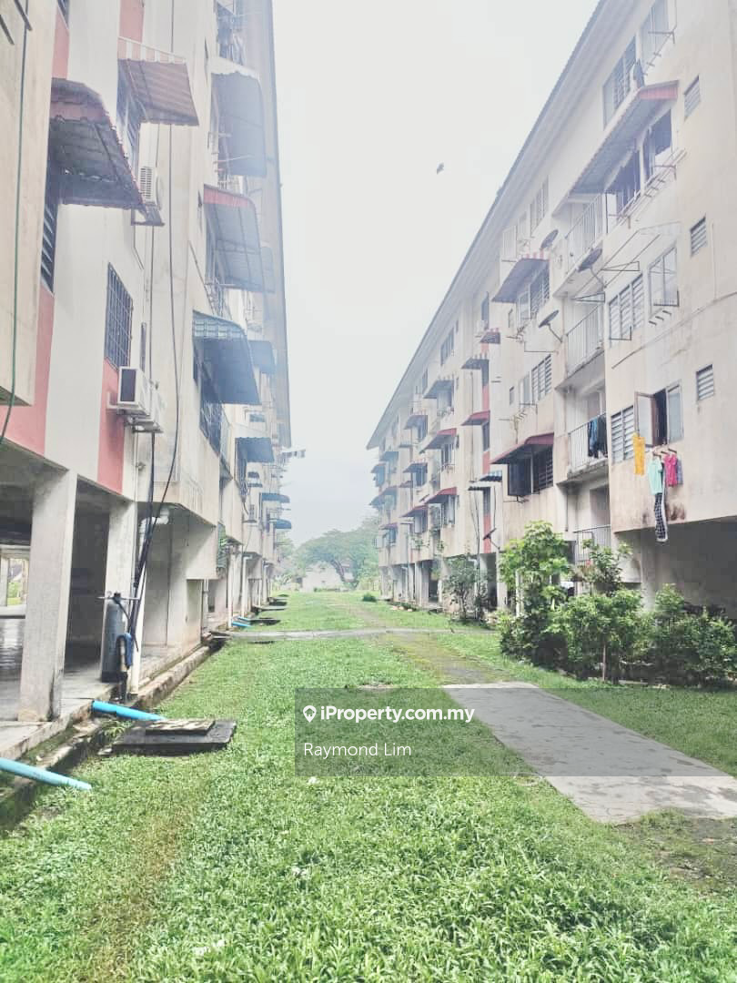 Taman Daya Jalan Nipal Low Cost Flat For Sales