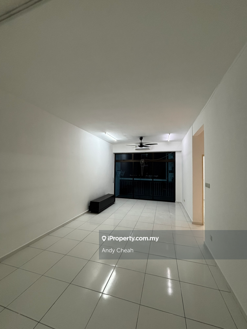 3 Bedrooms Unit for rent