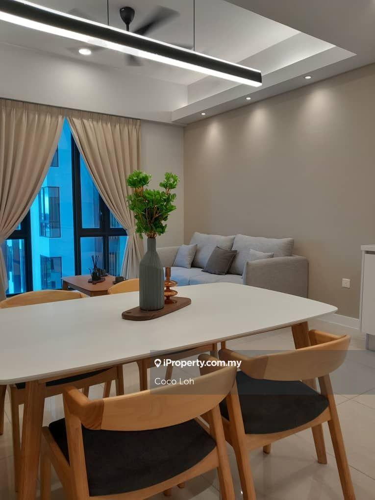 Cozy unit connectivity with retail, office and transportation hub