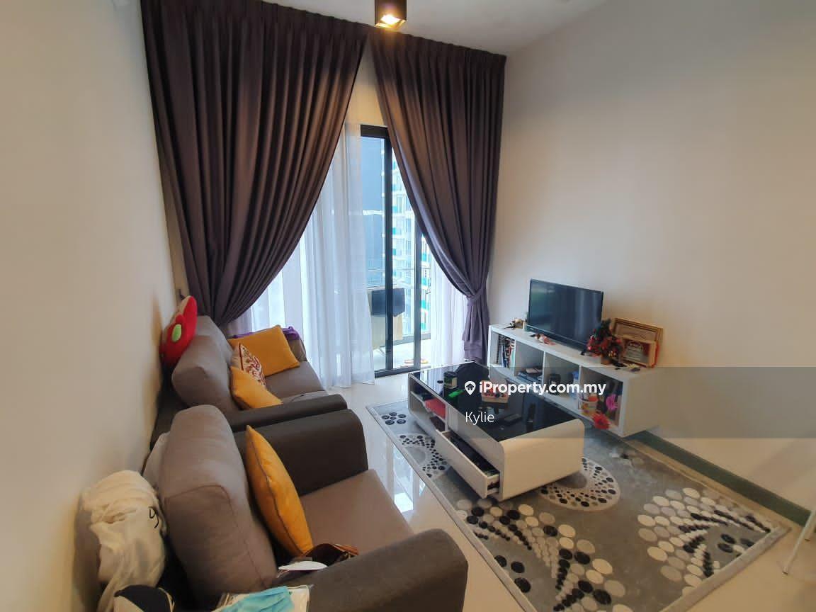 Below market price high floor ready unit good condition 