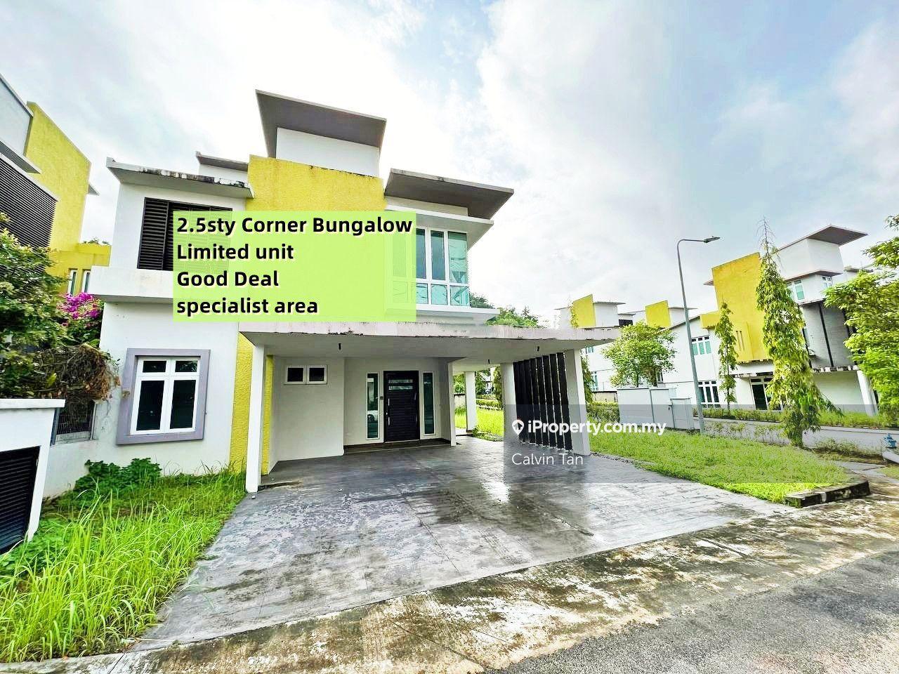 Corner unit, new 2.5 storey Bungalow, 6r6b, club house, good deal