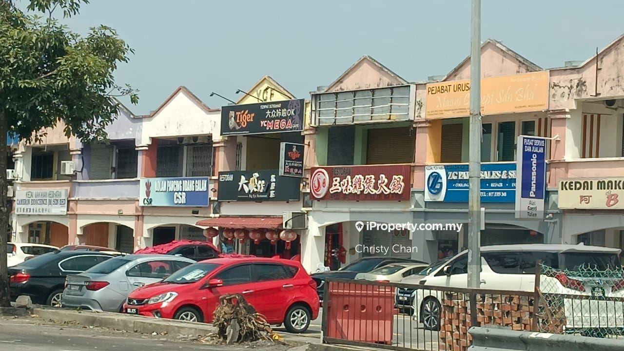 Ground Floor Shop Pusat Perdagangan Seri Kembangan (Psk) for Rent
