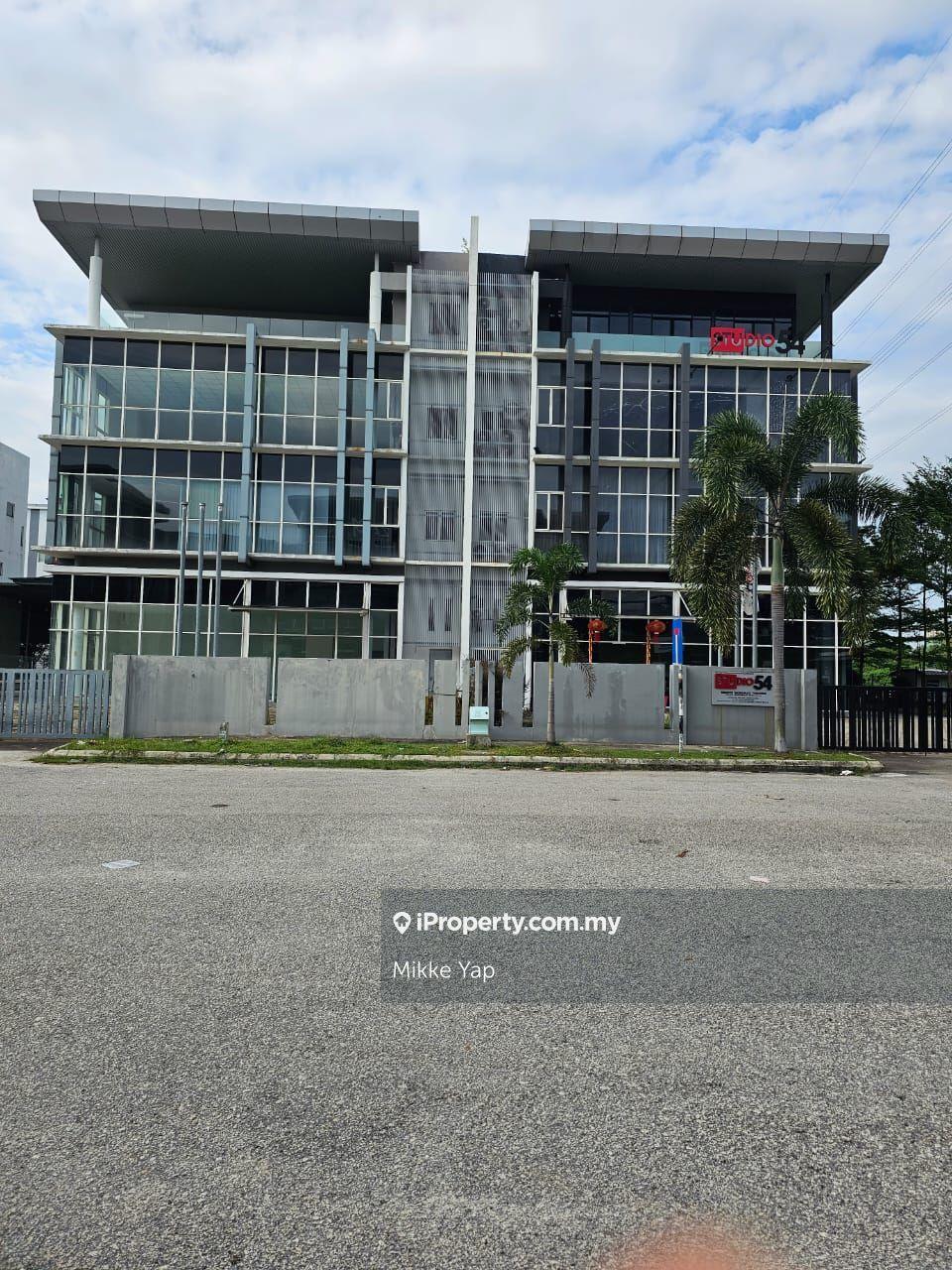 2.5 Storey Semi-Detached Factory at Temasya 18 Glenmarie for rent