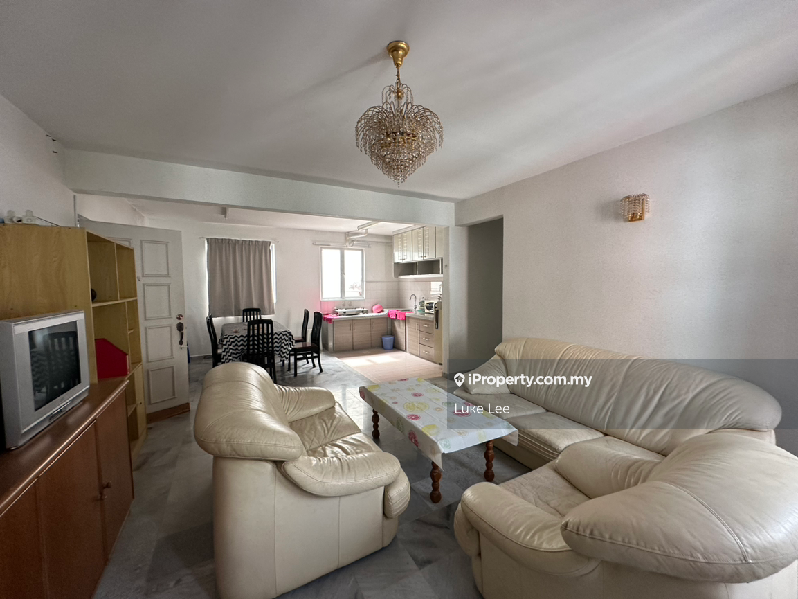 Ready move in condition flat for sell at taman tringkap puncak 