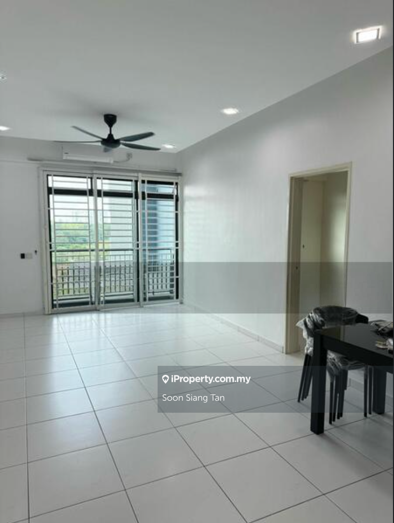 Sky Oasis Apartment @ Freehold
