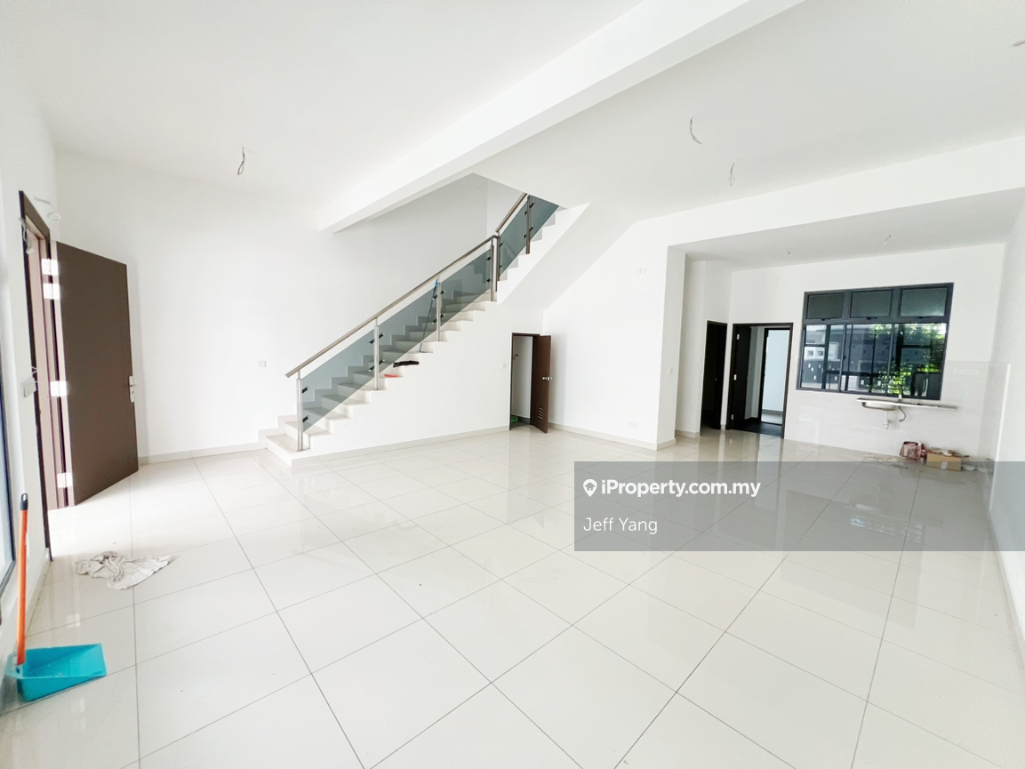 Topaz Residenz Seri Alam Masai