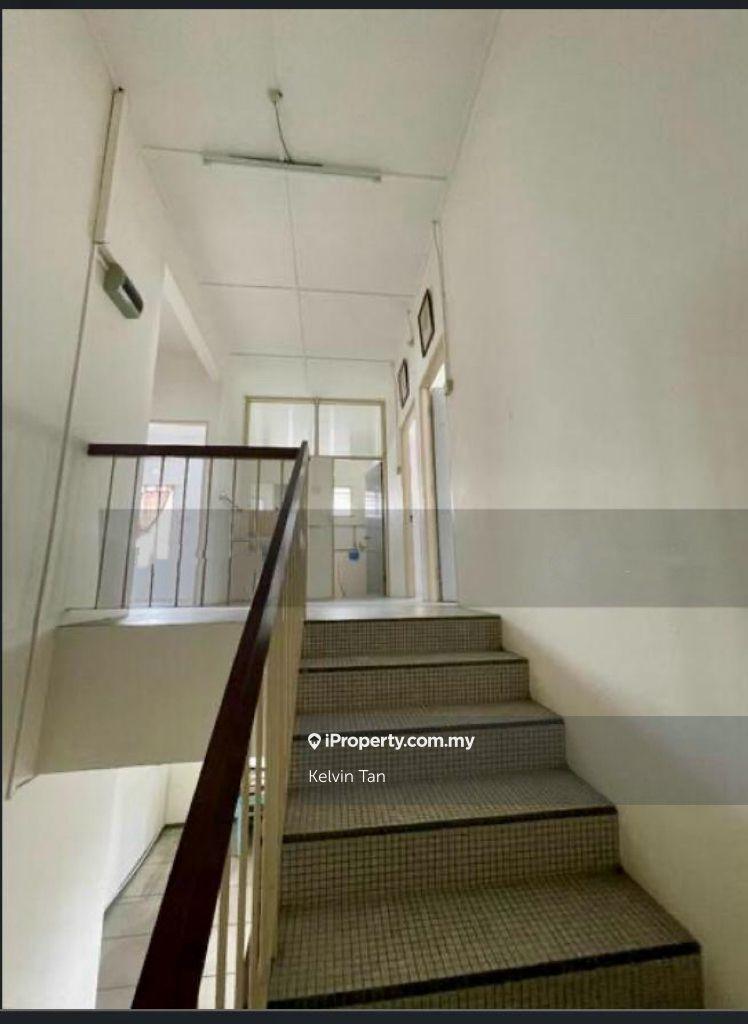 2 storey semi detached house, near Jalan Midlands