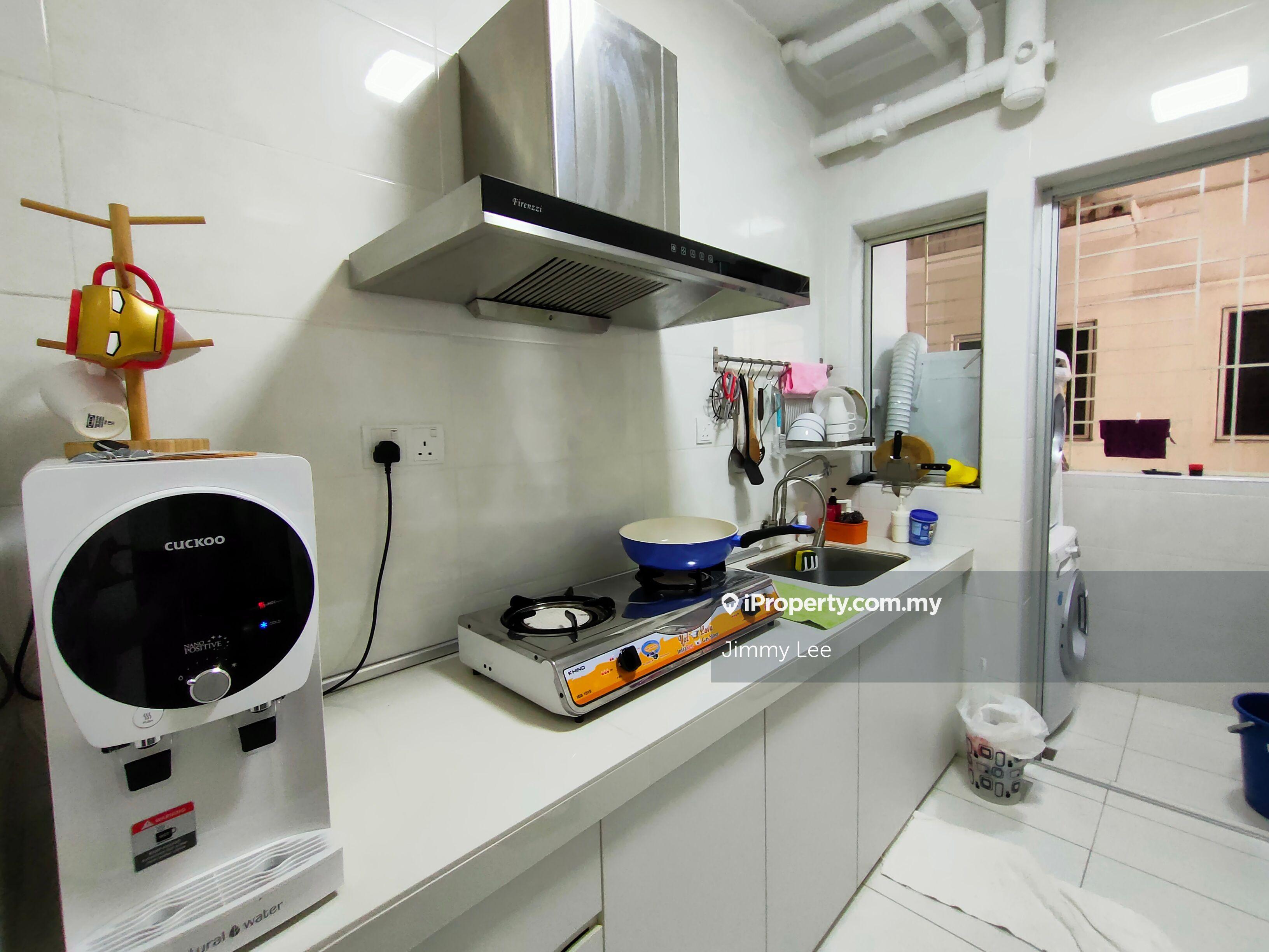 PJ Ss2 Casa Damansara condo - 3 Bed 2 Bath - Near to Mall & MRT