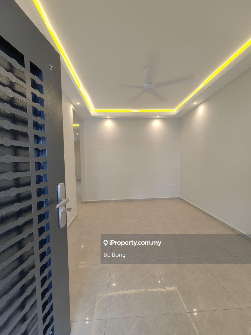 Bukit Beruang Melaka Freehold Renovated Single Storey Terrace For Sale