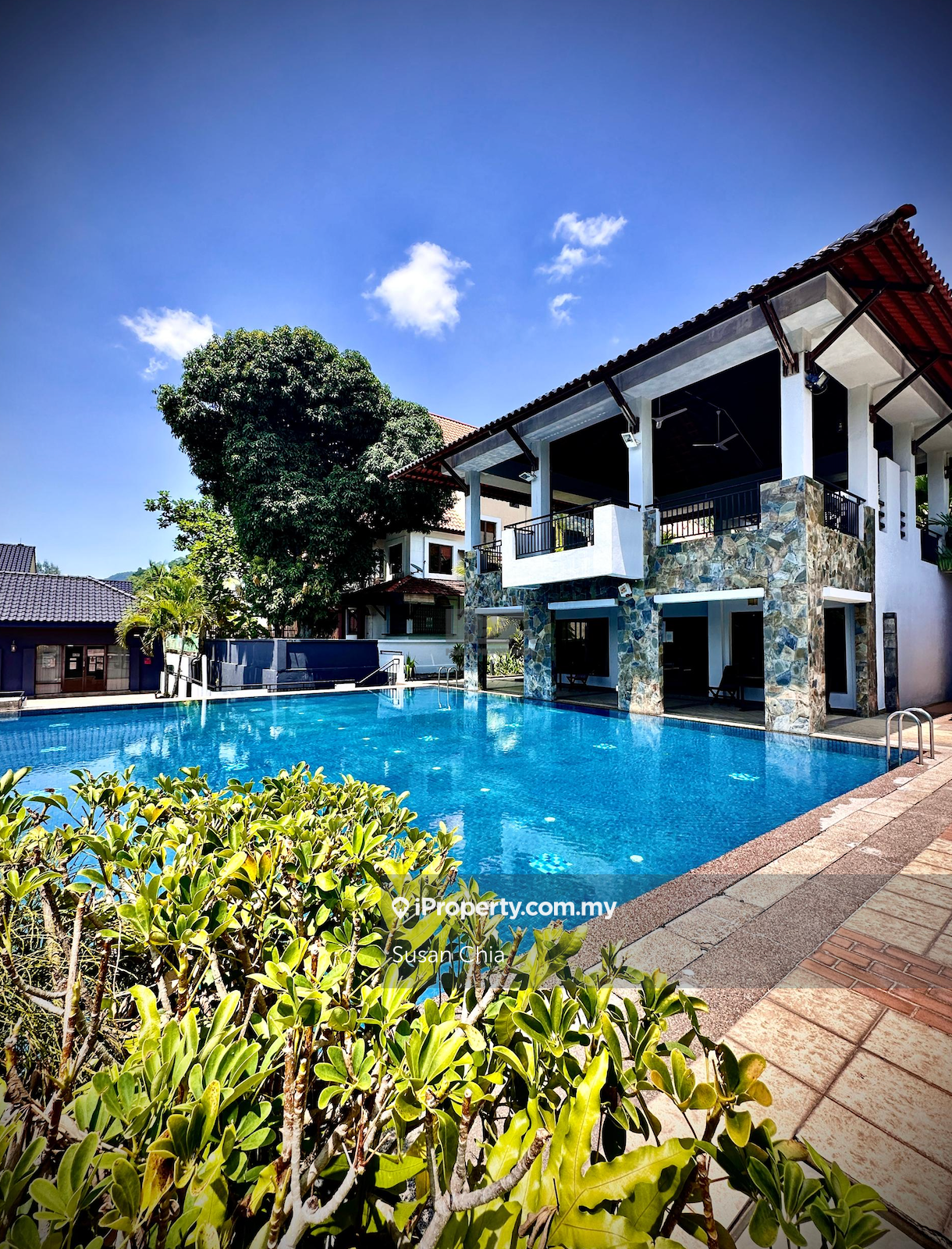 2.5 Storey Bungalow at The Ferringhi Villas in Batu Ferringhi.