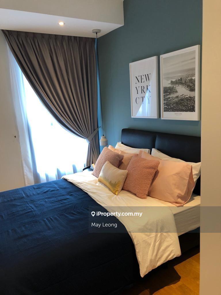 Renovated, fully furnished, good view.