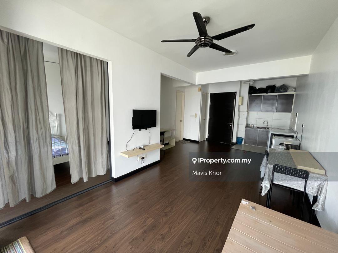 Wellesley Residences Condo