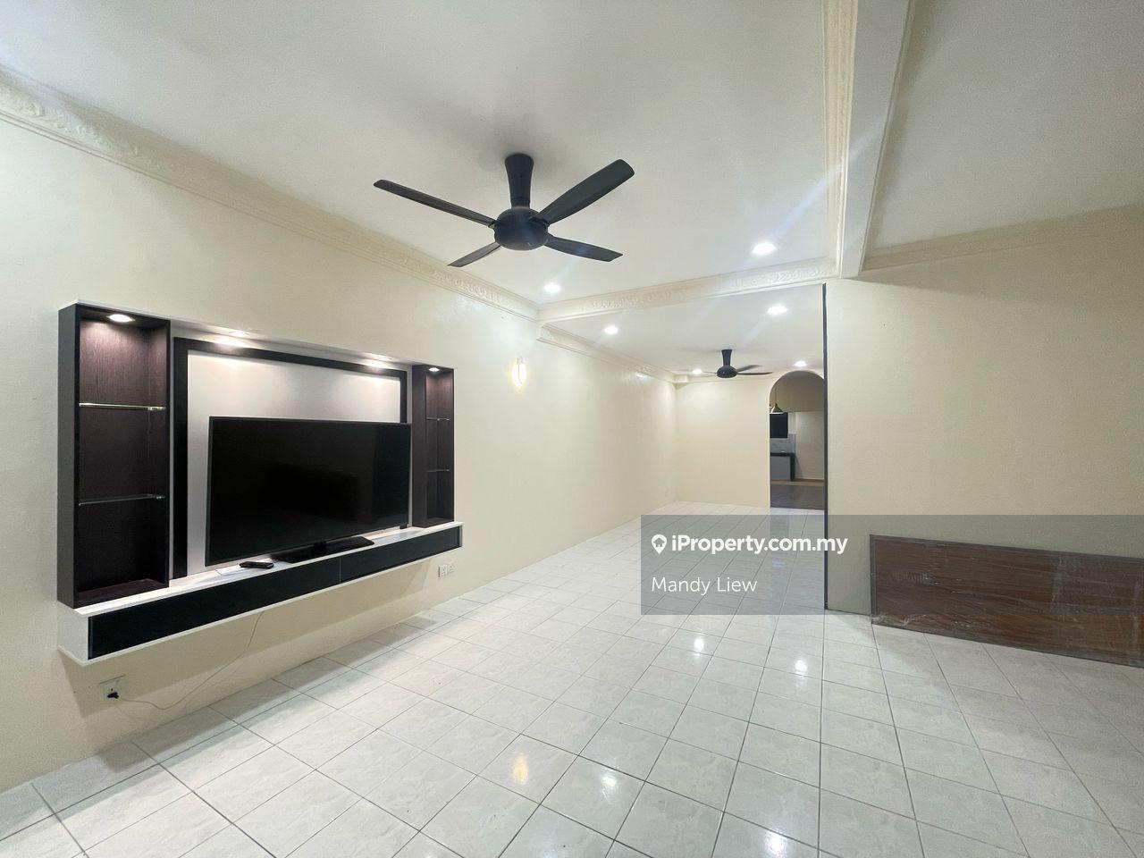 Good Condition, Fully Renovated, Gated & Guarded, Fully Extended