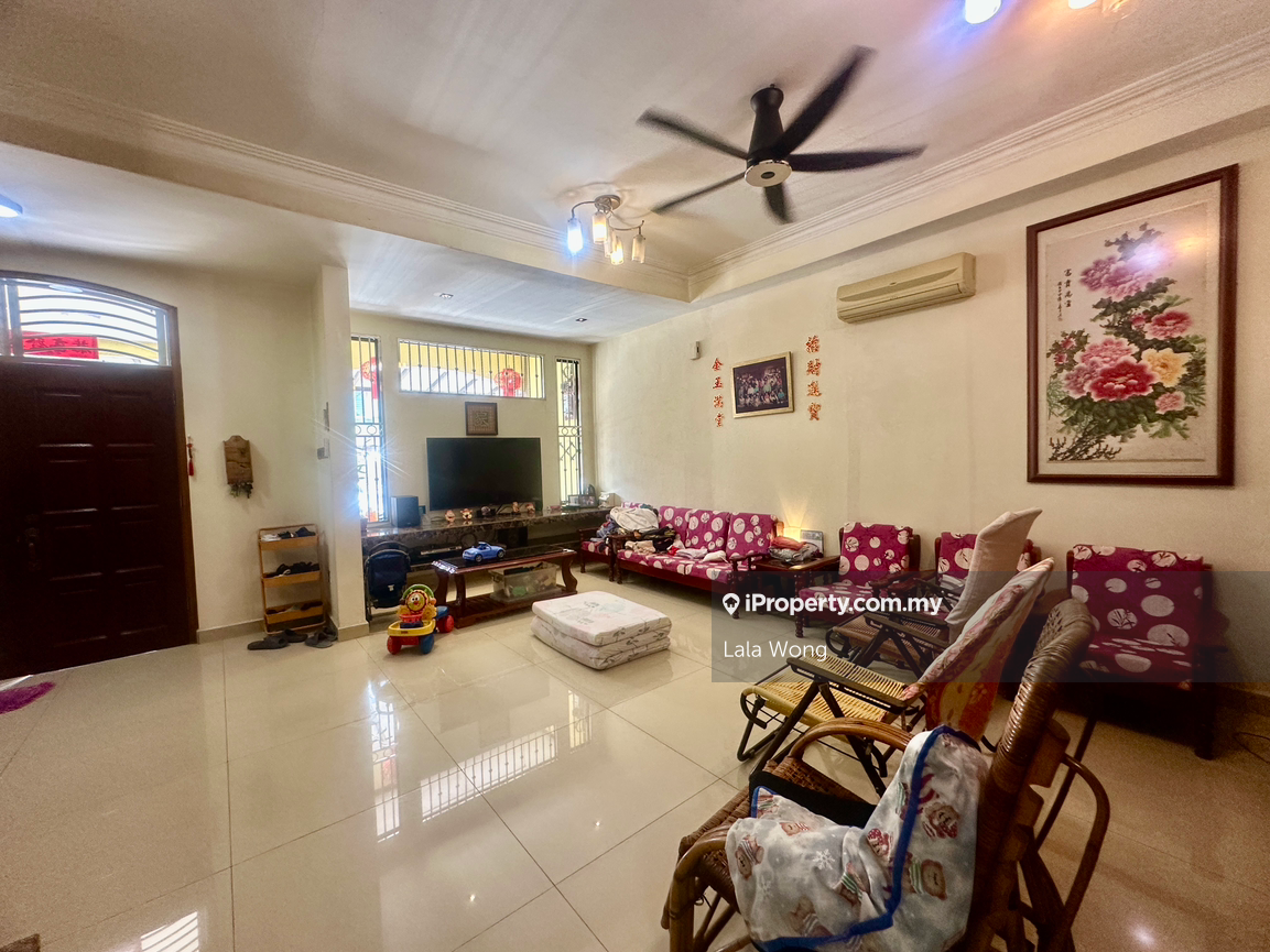 Perling Sutera Perlings Sutera Double Storey Fully renovated