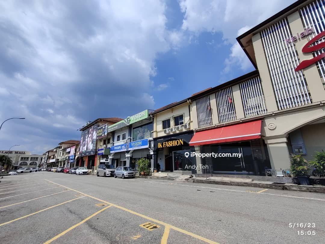 Legenda Heights Triple Storey Shop Lot For Sale