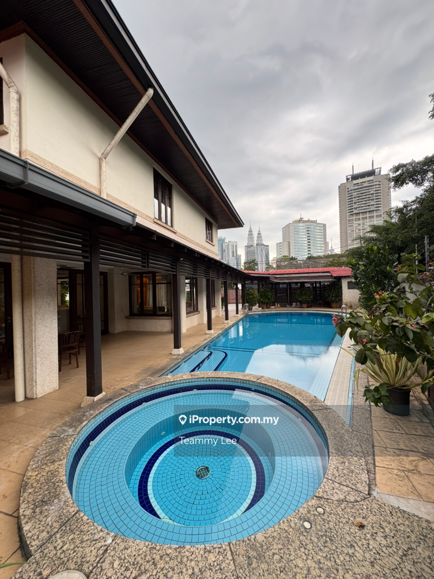 Luxurious 2-Storey Bungalow with KLCC View Private Pool Lorong Gurney